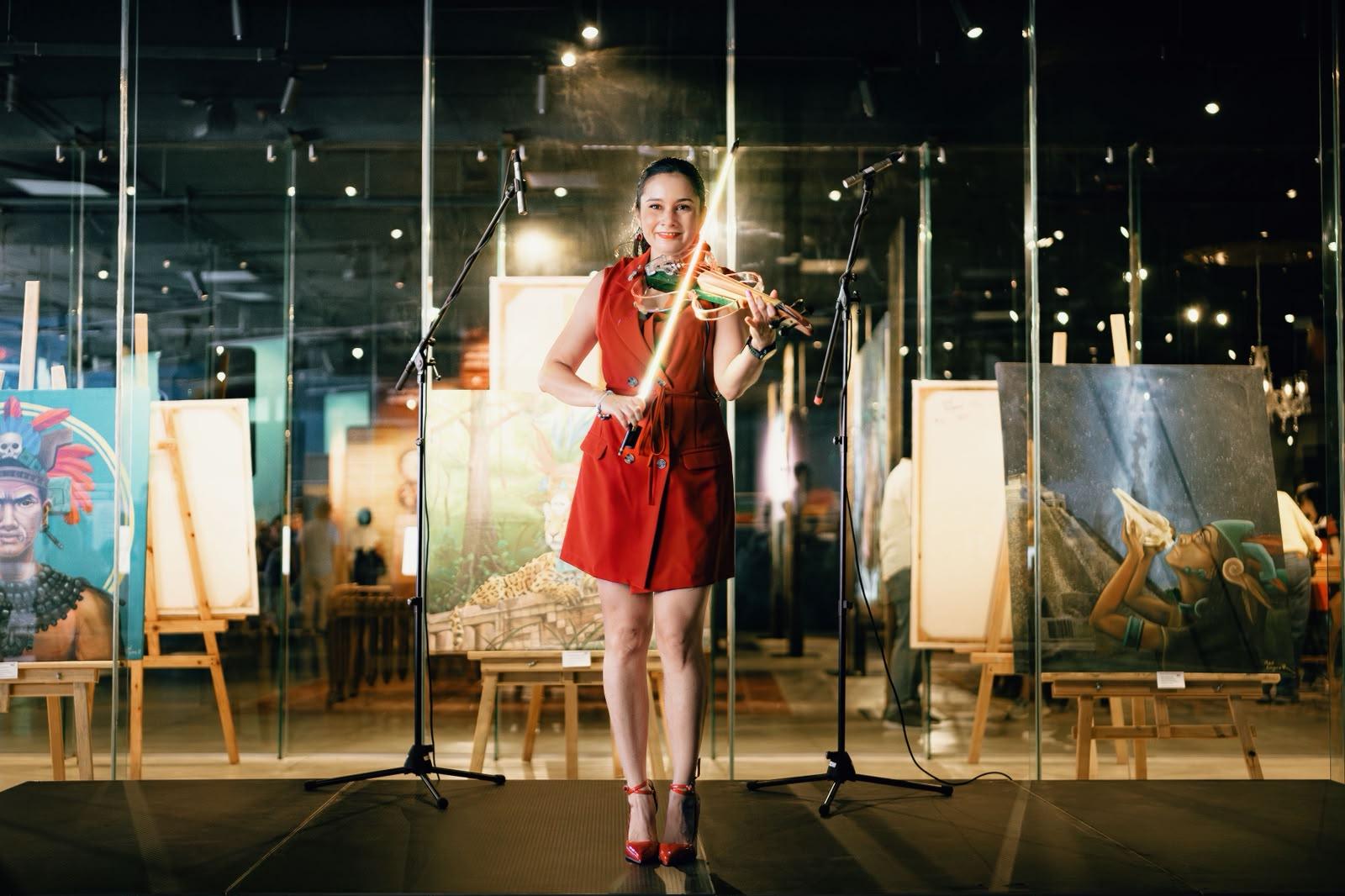 Angie Novelo Violinista