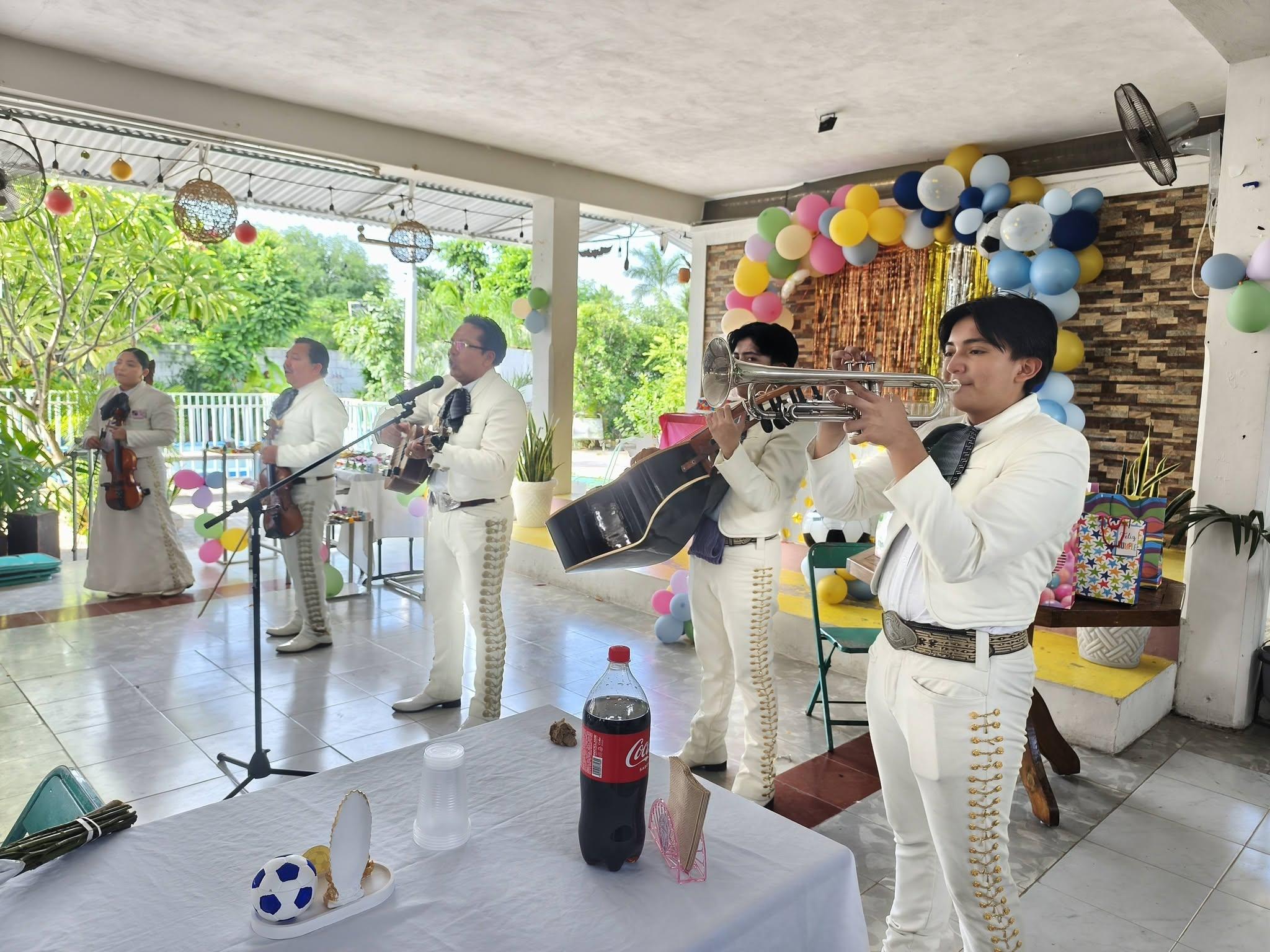 Mariachi Amor Yaakun'aj