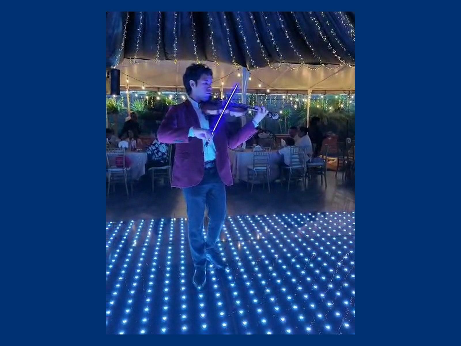 Carlos Delgadillo Violinista